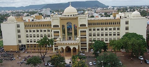 औरंगाबाद: पित्याच्या खुनाच्या आरोपातील मुलास सशर्त जामिन मंजूर