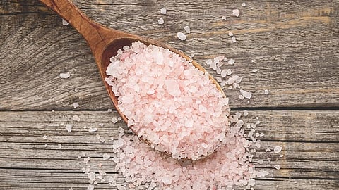 आजचा रंग गुलाबी : डाएट करताय पिंक सॉल्ट वापरा 
