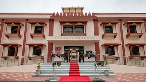 आता मुलीही घेऊ शकतील मिलिट्री स्कूल व कॉलेजमध्ये प्रवेश!