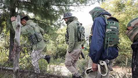काश्मीरच्या जंगलातील घातक एन्काऊंटरमध्ये पाकिस्तानी कमांडोज?