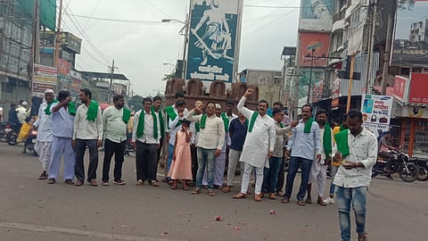 Repeal Farm Laws : शेतकऱ्यांच्या लढाऊ वृत्तीचा विजय