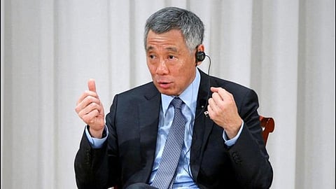 सिंगापूरचे पंतप्रधान म्हणतात, नेहरूंच्या भारतातील निम्म्या खासदारांवर खटले 