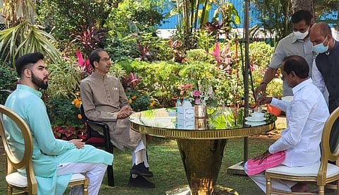 चंद्रशेखर राव आणि CM ठाकरे यांची 'चाय पे चर्चा'