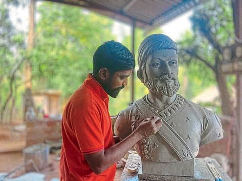 shiv jayanti 2022 making  Chhatrapati Shivaji Maharaj statue