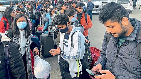 अकोला : युद्धभूमीतील विद्यार्थ्यांना मायदेशी परतण्याची प्रतीक्षाच!