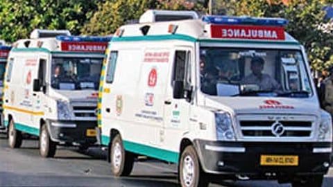 Refuse to give ambulence at Devpur Health Center Contempt of pregnant woman Nashik News