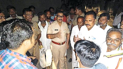 Controversy in jalgaon 