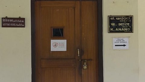 Corona threat cantonment CEO front entrance closed demand to open  entrance Belgaum
