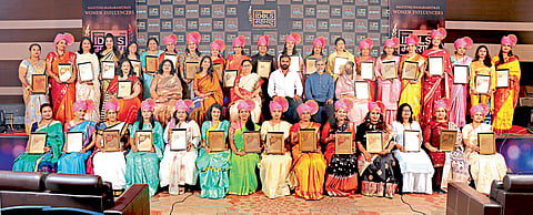  ‘वूमन इन्फ्ल्यूएन्सर्स’ ॲवॉर्ड वितरणाचा दिमाखदार सोहळा