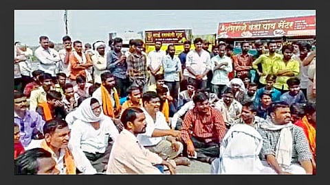 Defamation of Mahatma Basaveshwar board citizens protesting