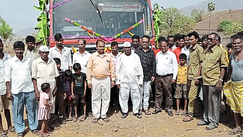 तब्बल 24 वर्षांनी अतिदुर्गम हुंडा रोषमाळला पोहचली बस