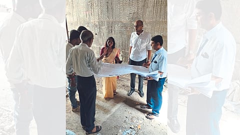 JMC Commissioner Vidya gaikwad with officials