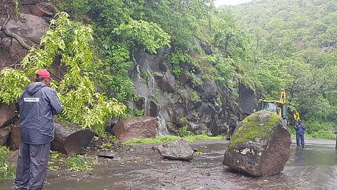 Darad collapsed for the third time in Katraj Ghat