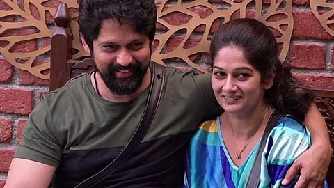 actress resham tipnis play role of dwarkabai holkar in punyashlok ahilyabai with rajesh shringarpure
