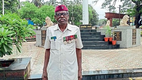 Ex-serviceman Ramchandra Sawant Pakistan failure 1971 war Electric current in water to kill Indian army