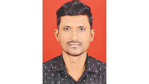 सायकल दुरुस्ती करणाऱ्याचा मुलगा झाला डॉक्टरेट