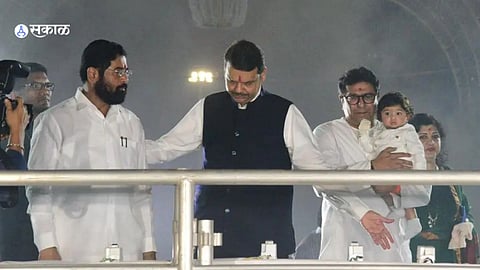 Maharashtra Politics  Signs of new alliance CM Shinde  Fadnavis join Raj Thackeray 