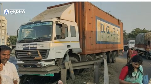 Another accident at Navle bridge pune container truck hit the divider 