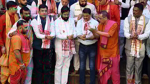 Eknath Shinde : कामाख्या देवीच्या दर्शनानंतर CM शिंदे म्हणाले; आज खऱ्या अर्थाने...