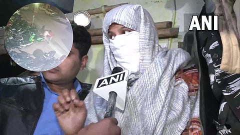 Delhi Girl Accident Nidhi eyewitness  deceased woman  friend said  Men in car knew she was stuck under their car 