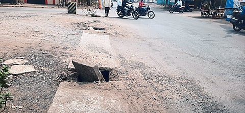 Shahada: Pits on the sewers in Swami Samarth Chowk in the city. Accidents happen at this place every day