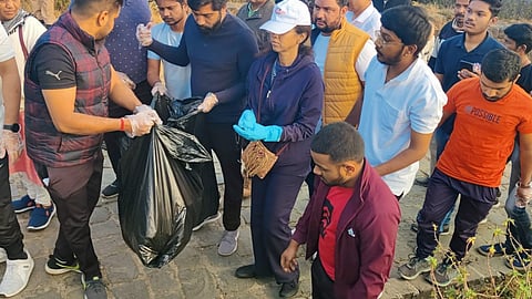 Cleanliness campaign of MP Supriya Sule along with workers Sinhagad pune