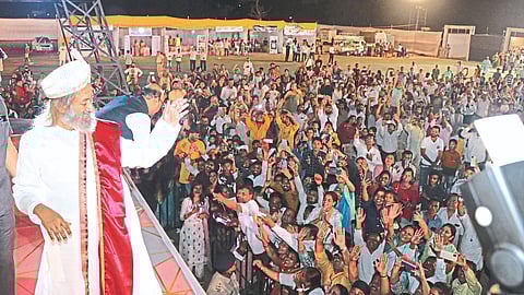 Shri shri Ravi Shankar News