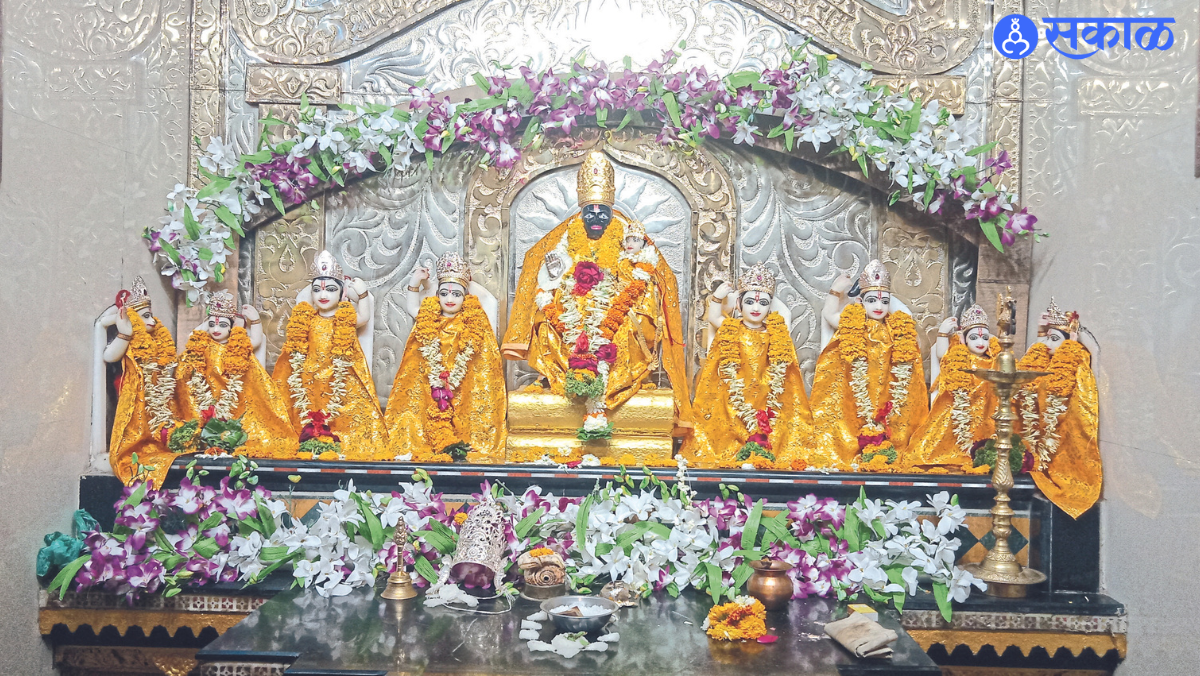 Decorations at Shri Ram Temple on Agra Road on the occasion of Shri Ram Navami.
