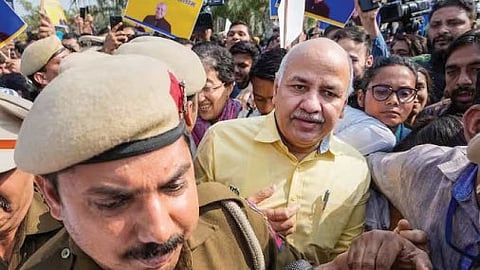 manish sisodia pm modi ed congress sharad pawar politics