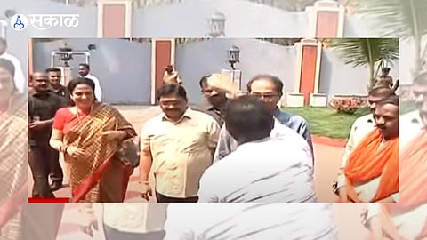 Uddhav Thackeray Rashmi Thackeray Ratnagiri rituals Ravindra Waikar 