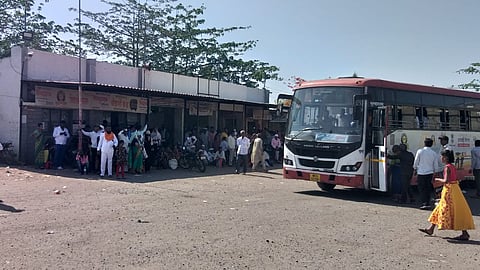 mohol bus stand became thief house police action required solapur palkhi route 