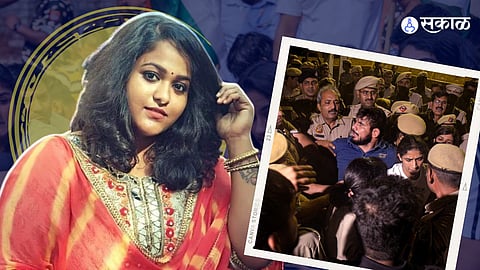 Vanita Kharat, Vanita Kharat news, maharashtrachi hasyajatra, delhi wrestler protest 