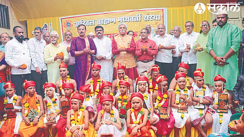 participating in the public batu ceremony