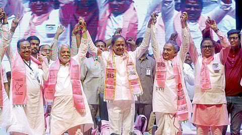 Government changed in Maharashtra system remains same Chandrasekhar Rao Meeting of BRS workers injustice to farmers