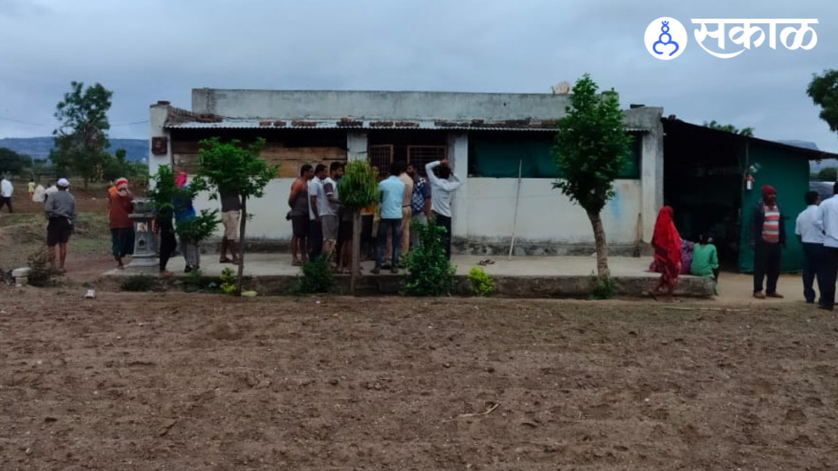 robbery in 2 houses in one night nashik crime news