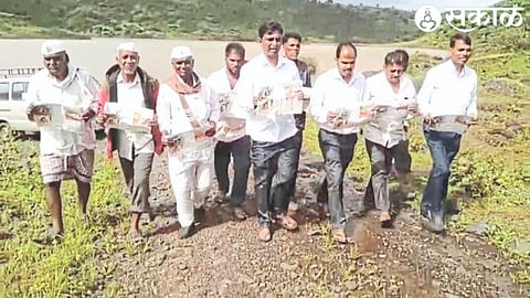 Nitin Gangurde and tribal brothers who participated in water reservation yatra
