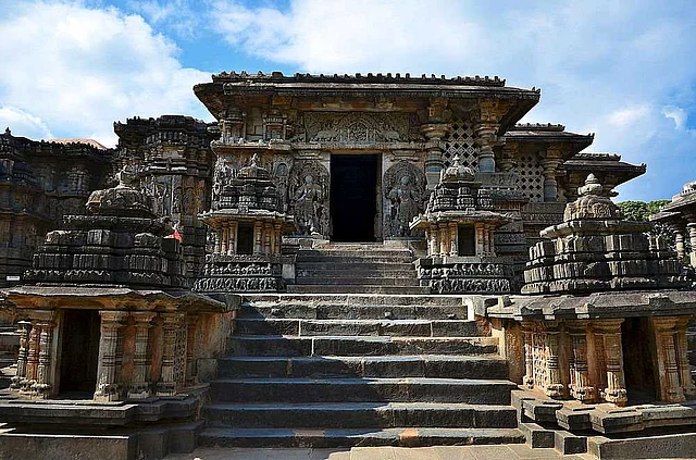 केदारेश्वर मंदिर हा होयसाळ मंदिराचा एक भाग आहे