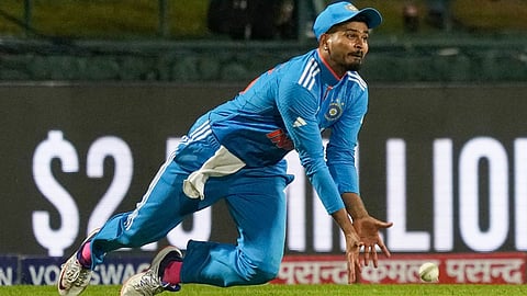Asia Cup 2023 : आशिया कप फायनलआधी 'या' खेळाडूने वाढवले टीम इंडियाचे टेन्शन! संघातून जाणार बाहेर?