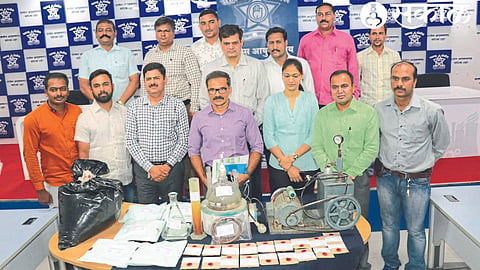 MD drugs stock and paraphernalia seized by Unit One team of Nashik City Crime Branch in May 2018. Along with the then Commissioner Ravindra Kumar Singal, Deputy Commissioner Vijay Kumar Magar, Unit One Police Inspector Ananda Wagh and the team.