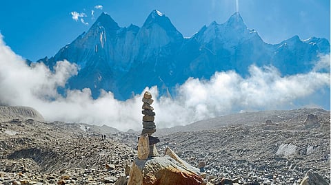 himalaya highest peak mount everest travel