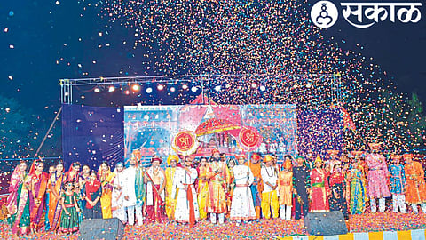 The panoramic scene of the coronation in 'The Eighth Form of Shivaraya'.