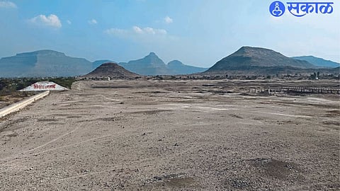 Kishoresagar Dam at Rameshwar which is dry.