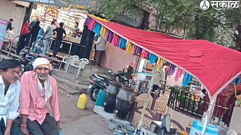 Drinking water facility provided by the Municipal Corporation for the citizens at the square near Prakash Medical.