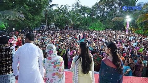 Pune: माळेगावात महिलांच्या कला गुणांना मिळाला वाव, मंत्री अदिती तटकरेही भारावल्या