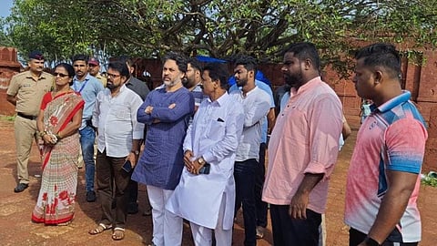 Chhatrapati Shivaji Maharaj Collapse Statue Nilesh Rane