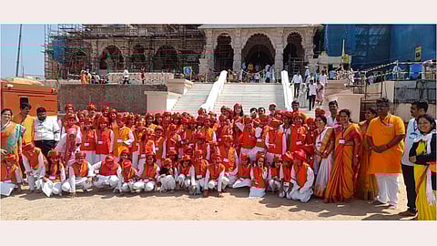 Eighty child actors from Pune sang Geetramayan in Ayodhya