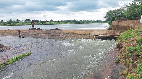 Water damage due to the collapse of the dam.