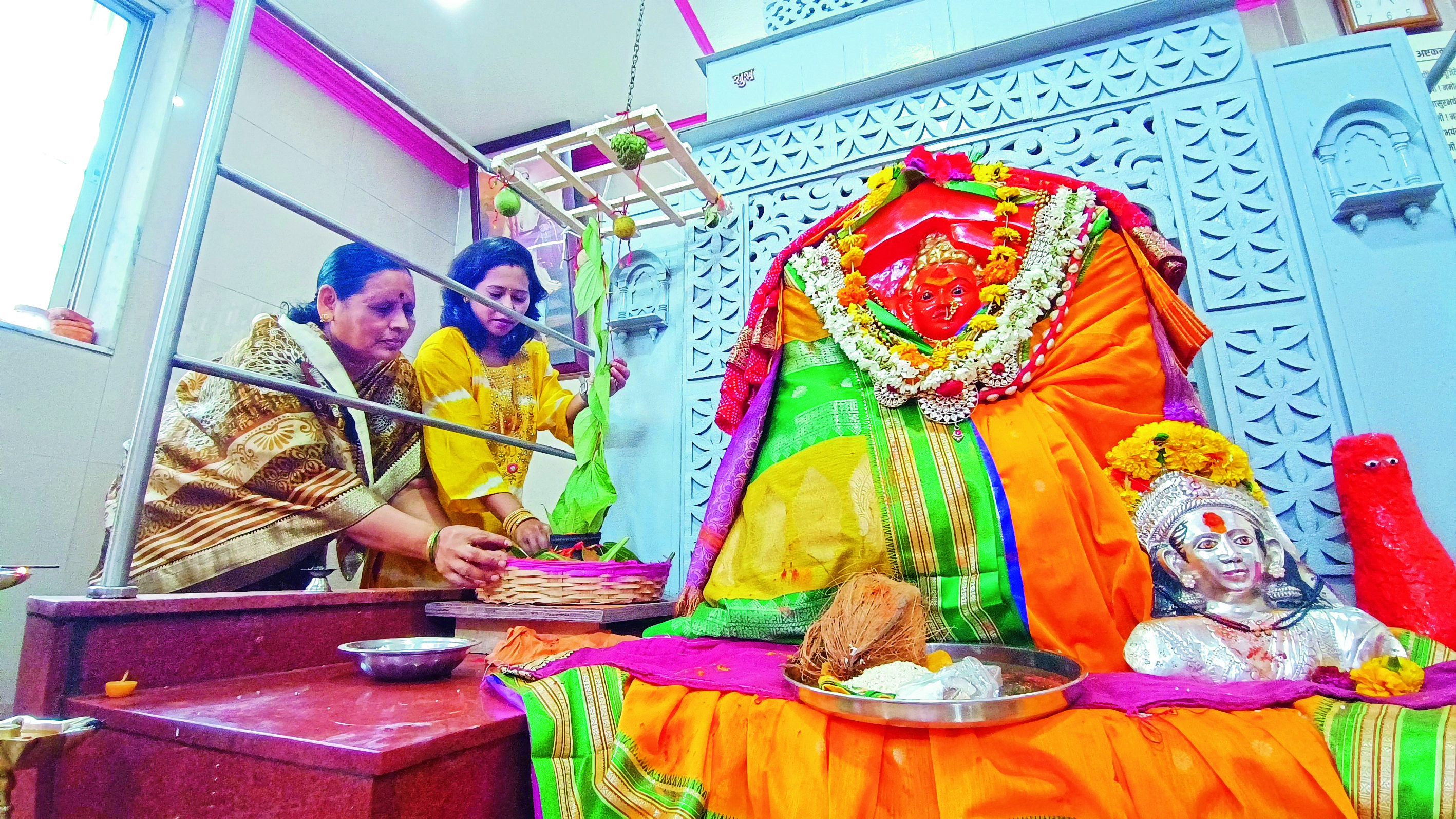 आदिशक्तीच्या जागरास प्रारंभ