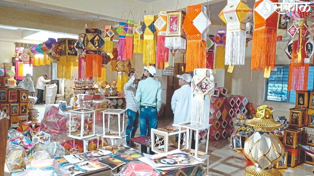 Diwali Festival 2024 टिकाऊ, इको फ्रेंडली आकाशकंदीलांना मागणी