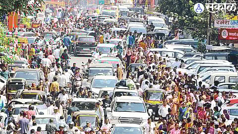 As it was the last day for filing nominations, there was a huge crowd outside the Collectorate office, resulting in traffic jams.